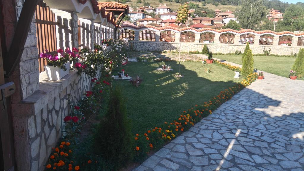 Guest House H Dzhogolanov Koprivshtitsa Exterior foto