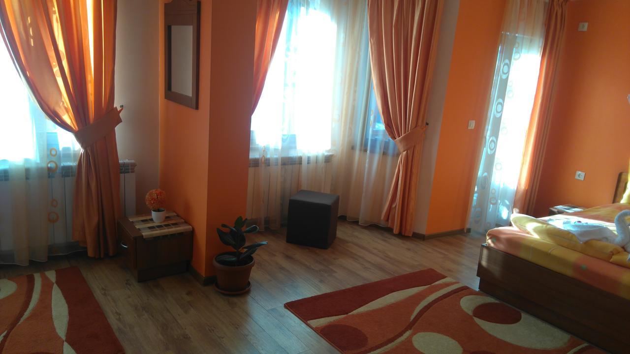 Guest House H Dzhogolanov Koprivshtitsa Exterior foto